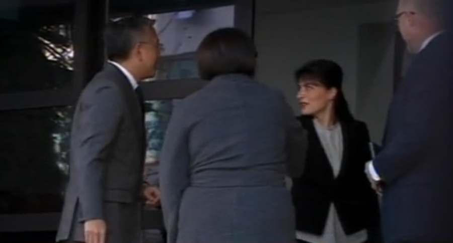 FOTO/ I mbylli hesapet me Bashën dhe Kryemadhin, ambasadori Lu i shkon sot në zyrë Arta Markut