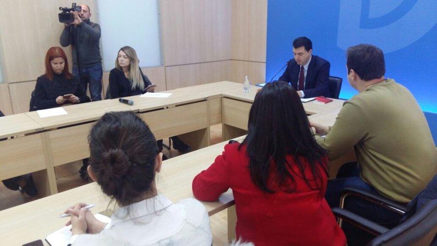 VIDEO/ ‘Bomba’ e Bashës: Mazhoranca bllokoi në mënyrë tinzare krijimin e KLP-së për të kapur Kryeprokurorin