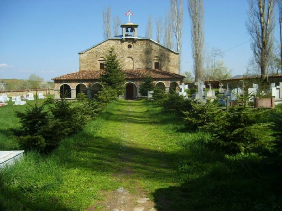 Gjatë natës dhunohen 2 kisha në Korçë, kujdestari: Hera e pestë që tentojnë të vjedhin