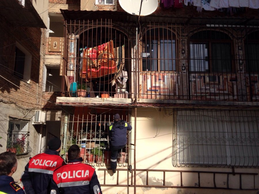 FOTO/ Tragjike në Vlorë, dy persona gjenden të vdekur, janë asfiksuar nga gazi