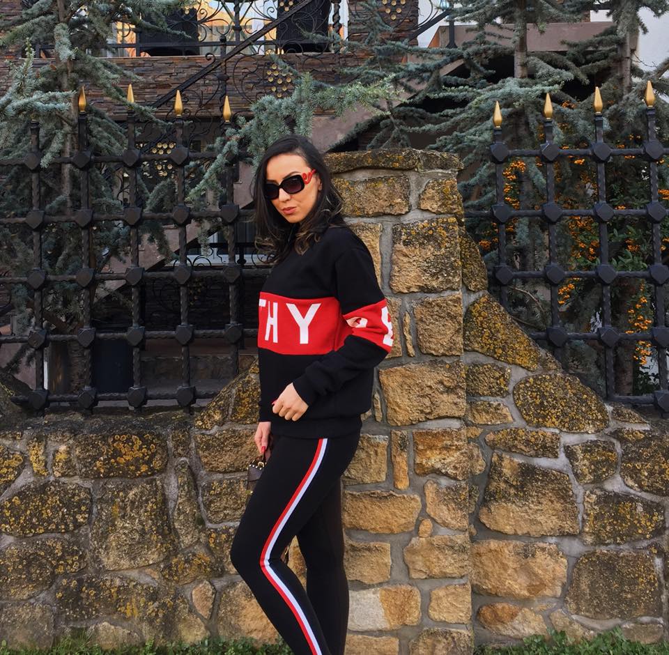 EMRI & FOTO GALERI/ Njihuni me asistenten joshëse dhe provokuese të kryeministrit