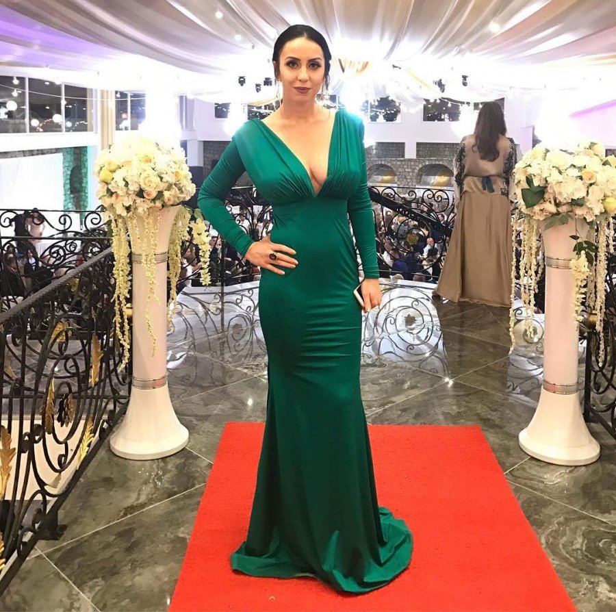 EMRI & FOTO GALERI/ Njihuni me asistenten joshëse dhe provokuese të kryeministrit