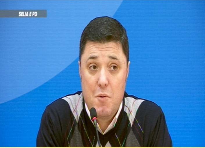 Çollaku: Mbledhja e Këshillit Bashkiak të Tiranës ishte teatër, kryeqyteti ende pa buxhet