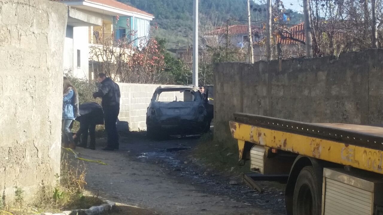 Atentati ndaj Çapjave vendos Elbasanin sërish ‘nën shtetrrethim’, ja Benz-i i djegur