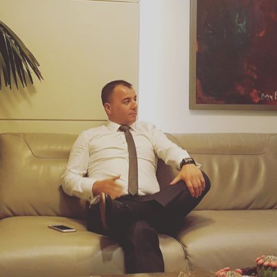 DENONCIMI/ Shefi i Krimit Ekonomik në Tiranë një gjobëvënës që zhvat bizneset nën mbrojtjen e ministrit Xhafaj