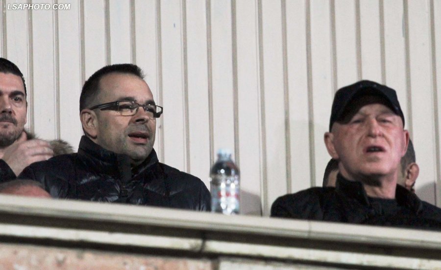 FOTO/ Olsi Rama i ‘rikthehet’ shkollës, nis kursin për ‘Drejtor Sportiv’, ja foto…