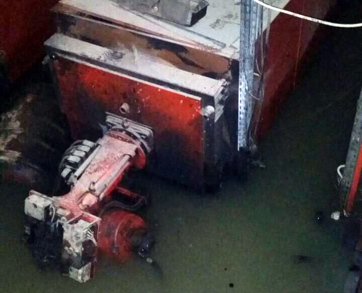 VIDEO & FOTO GALERI/ Gjirokastër, përmbyten varrezat e qytetit, uji “pushton” edhe spitalin