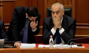 FOTO/ Goditja e rradhës për qeverinë, BMI: Ramës dhe ekonomisë i bie besueshmëria prej akuzave për trafik droge