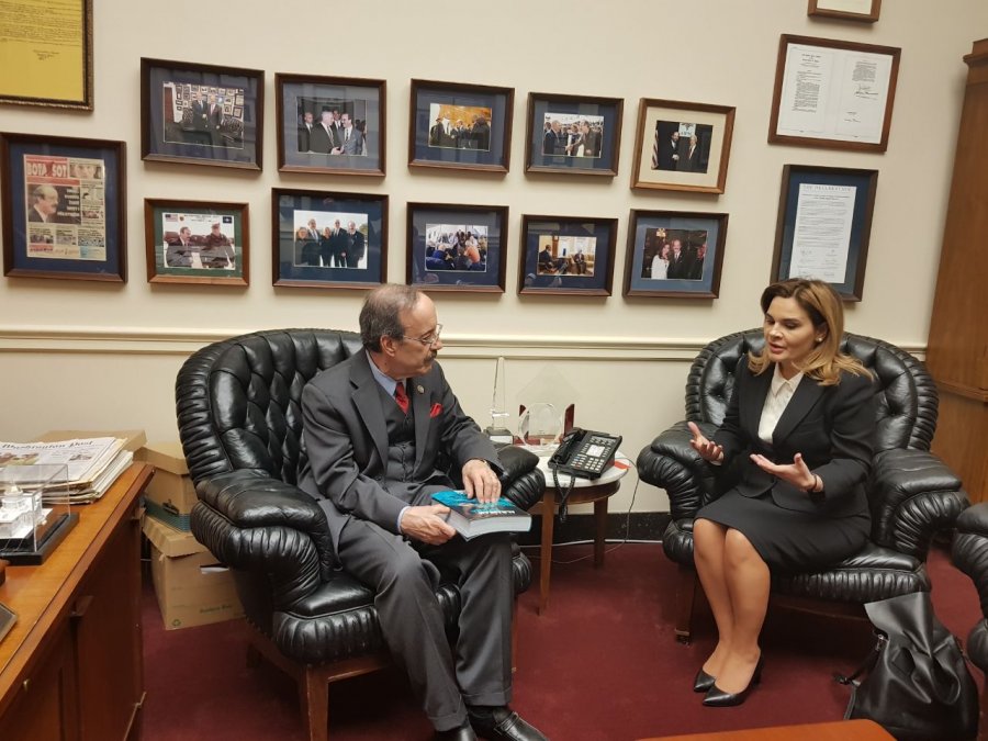 FOTO/ Kryemadhi takon kongresmenin Engel: SHBA aleat strategjik, ka rol të pazëvendësueshëm në historinë e Shqipërisë