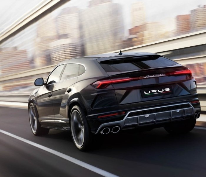 FOTO GALERI/ “Lamborghini” prezanton SUV-in e tij të parë