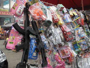 FOTO/ Tani ‘zyrtarisht’ Babagjyshi vjen nga Kina, Shqipëria importon 3.6 milionë euro lodra