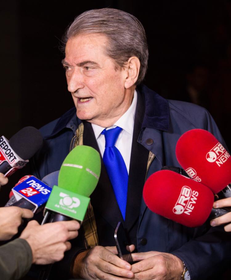 Berisha shperthen ndaj Rames: Nje mender gangster kryeminister!