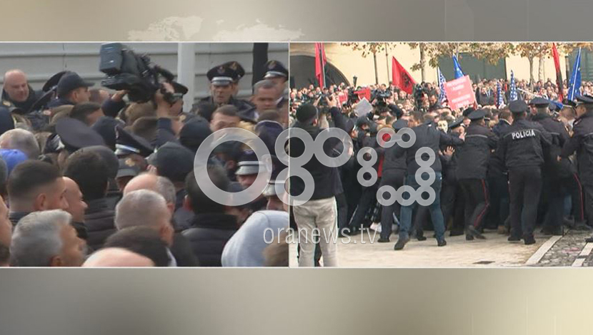 Plas para Parlamentit, protestuesit tentojnë të hyjnë në sallën e Kuvendit