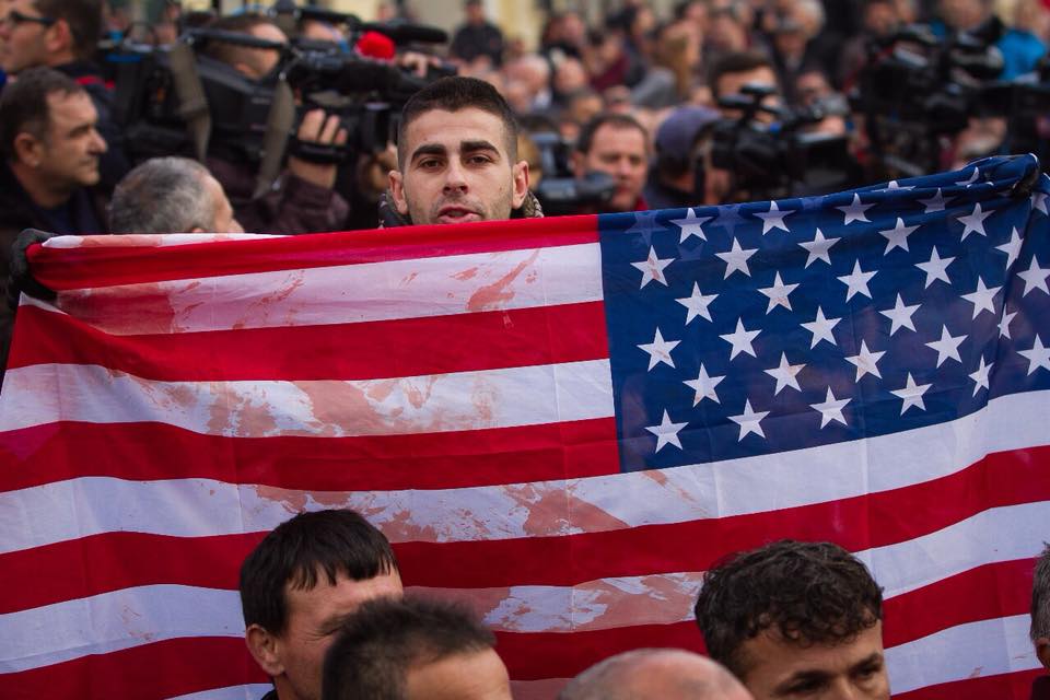 FOTO GALERI/ Basha: Protestë si në çdo vend europian, Shqipëria pa sesi ndalet një autokrat i lidhur me krimin
