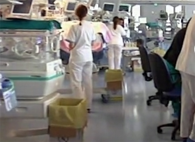 Kanabis në gjak, fëmija 20 muajsh përfundon në koma, nën hetim prindërit