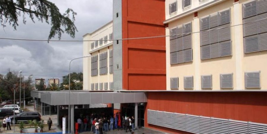 Dorëheqje kolektive nga Urgjenca, 7 mjekë letër Ramës, Metës e Manastirliut: Nuk punohet në kushte skandaloze