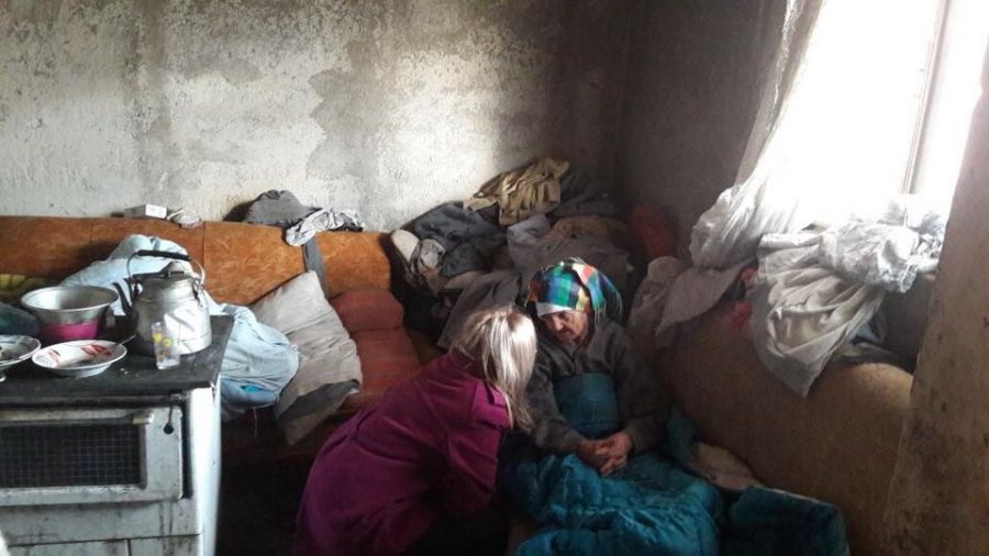 FOTO GALERI/ Apeli i Voltana Ademit nga Postriba: Qeveria të heq dorë nga ligji çnjerëzor për këto familje