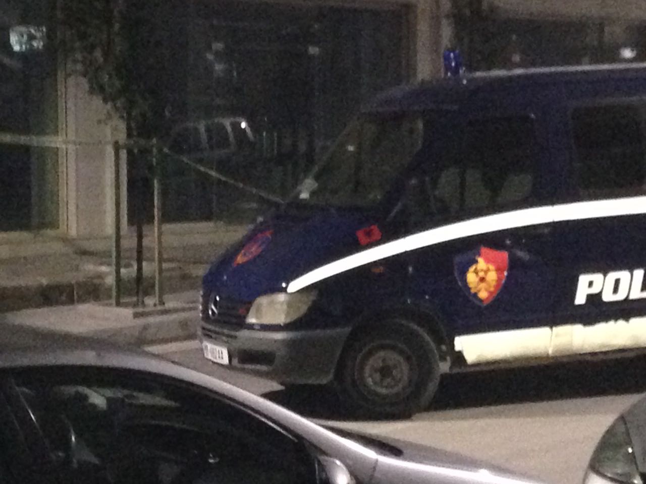 EMRI & FOTO GALERI/ Eksploziv automjetit në Vlorë Policia jep detaje