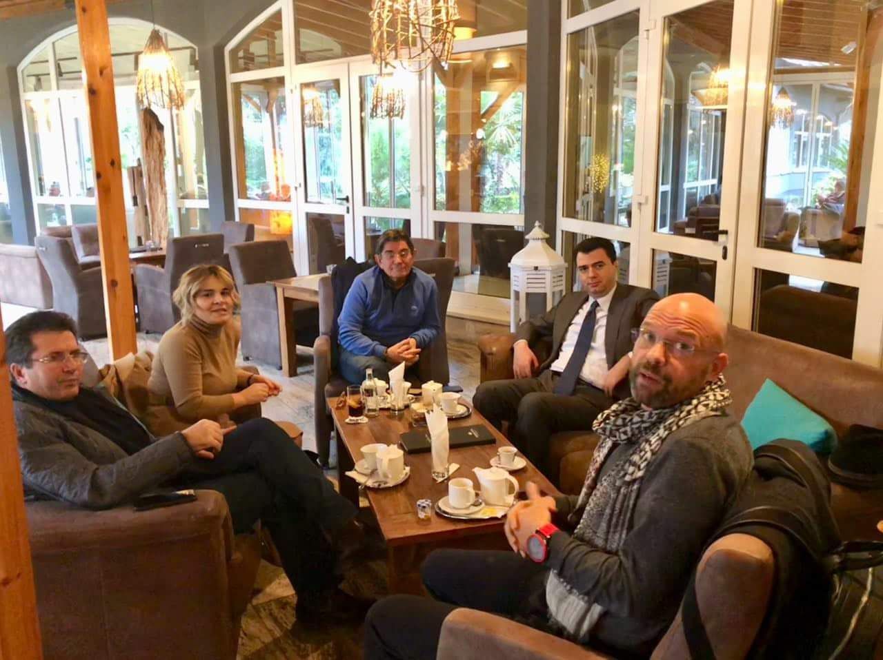 FOTOLAJM/Protesta i bashkon te gjithe