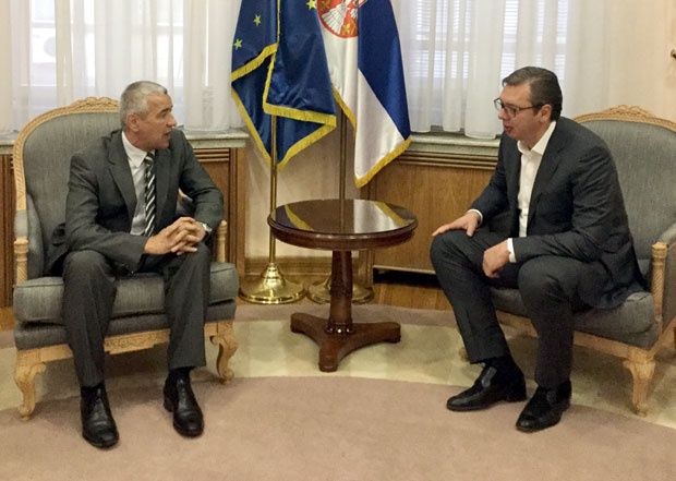 Ekzekutimi i politikanit në Mitrovicë, Serbia ndërpret bisedimet me Kosovën në Bruksel, ja çfarë paralajmëron