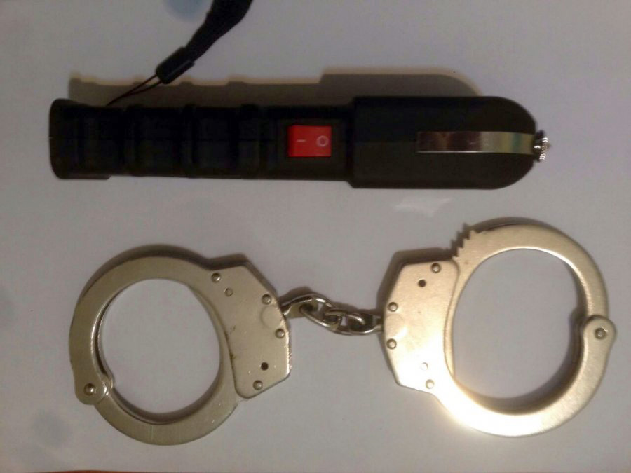 EMRI/ Lushnjë, arrestohet fieraku, ja çfarë armësh i gjeti policia