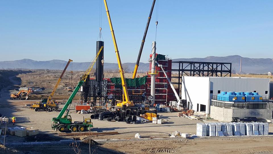 SKANDAL & GRAFIKË/ Inceneratori i Elbasanit mjafton për të djegur plehrat e Ballkanit, po i Fierit dhe Tiranës me se dot punojnë…?!