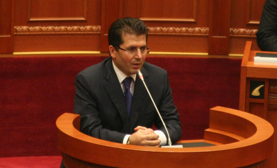 Mediu: Opozita rol të rëndësishëm, të qëndrojë në krahë të kushtetutës dhe qytetarëve