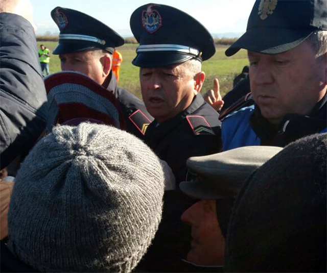 Protesta kundër incenratorit, Kokëdhima: Mafia e shtetit po dhunon popullin në Verri