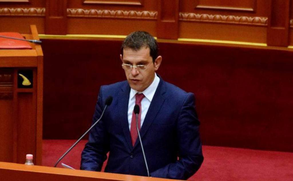 EMRA & FOTO/ Heroina e bllokuar në Kapshticë, Shefi i Krimeve të Korçës shok i Shullazit dhe ja bashkëpunëtor i kujt deputeti socialist