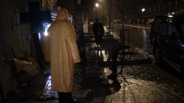 FOTO GALERI/ Librazhd, çahen tubacionet e një HEC-i privat, përmbyten lagjet dhe varrezat