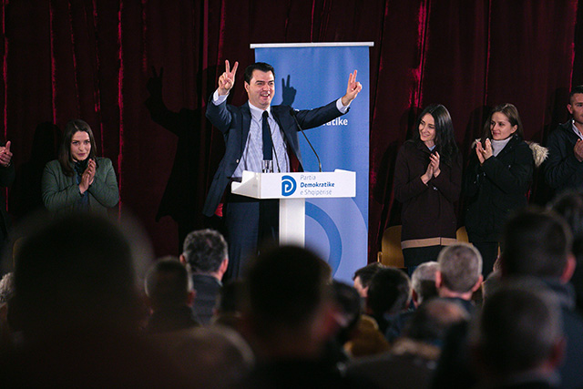 Basha: Shqipëria nuk futet në Europë pa u futur Tahirin në burg