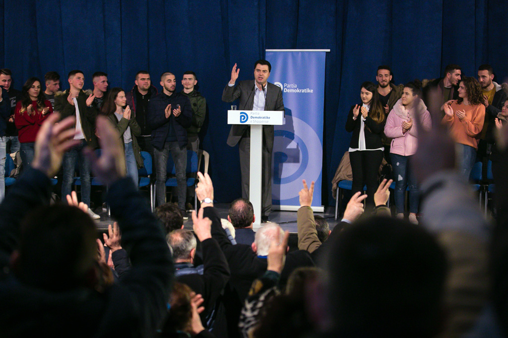 Lulzim Basha zbulon paktin mafioz mes Edi Ramës dhe Haki Çakos