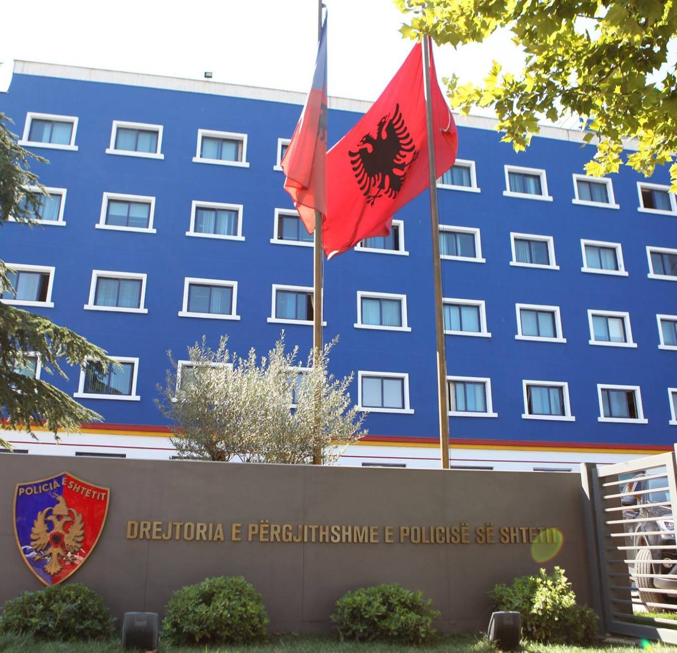 Policia konfirmon: Po i ndaluam në kufi mbështetësit e opozitës