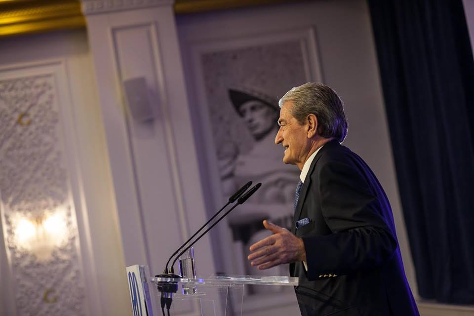 SALI BERISHA/ RD, zëdhënëse e të vërtetave të mëdha të shoqërisë shqiptare!