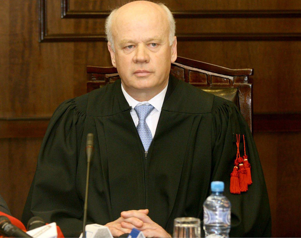 Kreu i Gjykatës së Lartë flet troç: Politikanë më kanë kërkuar pezullimin e vendimeve penale