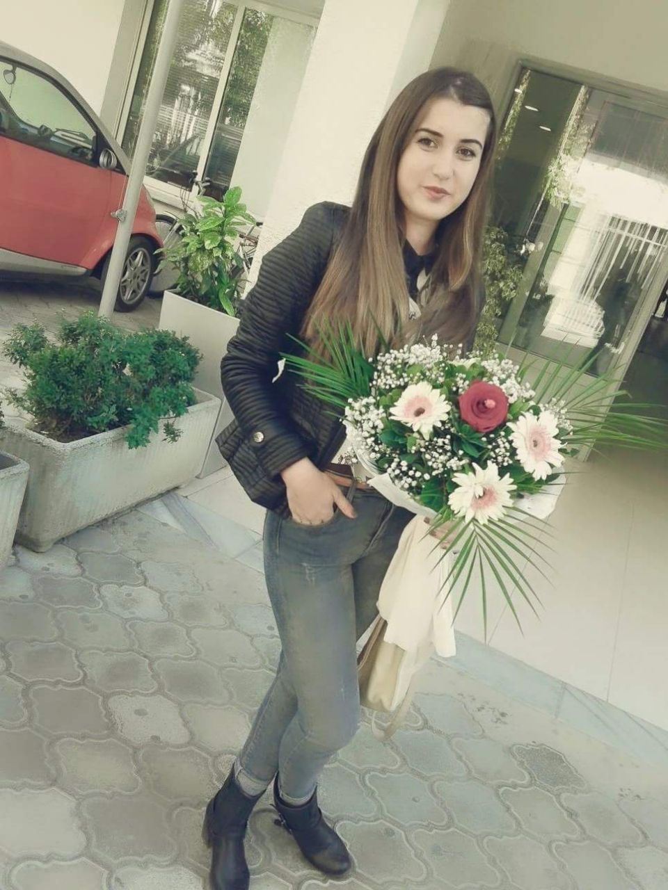 FOTO/ Ariela dhe Aldisoni bashkë në shkollë të mesme, nxënës shumë të mirë