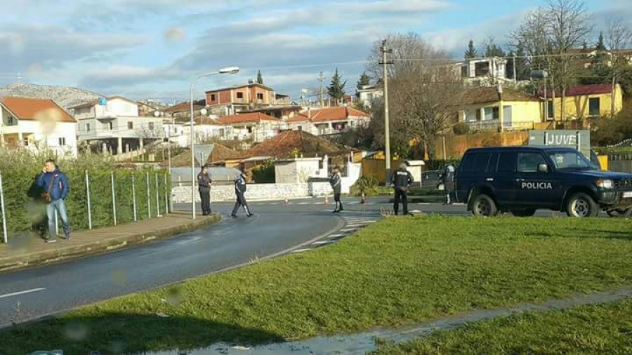 Policia bllokon banorët e Torovicës, bënë thirrje në FB për protestë kundër Ramës