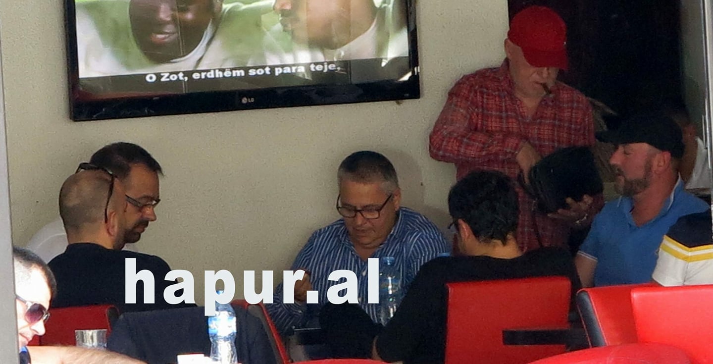 DEBATI/Gara Duka-Fino fut në sherr gazetarët