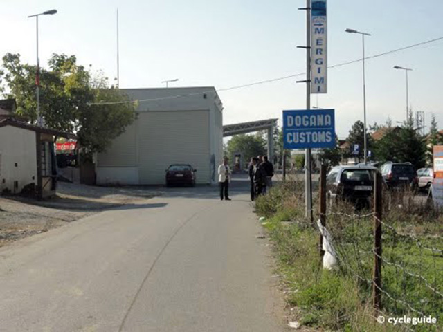 EMRAT/ Dibër, arrestohen 4 efektivë të Policisë Kufitare, ja shumat që merrnin për favorizim kontrabande