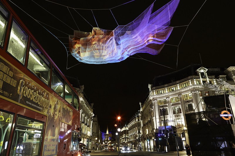 FOTO GALERI/ Festivali i dritave, pamje të rralla në mes të Londrës