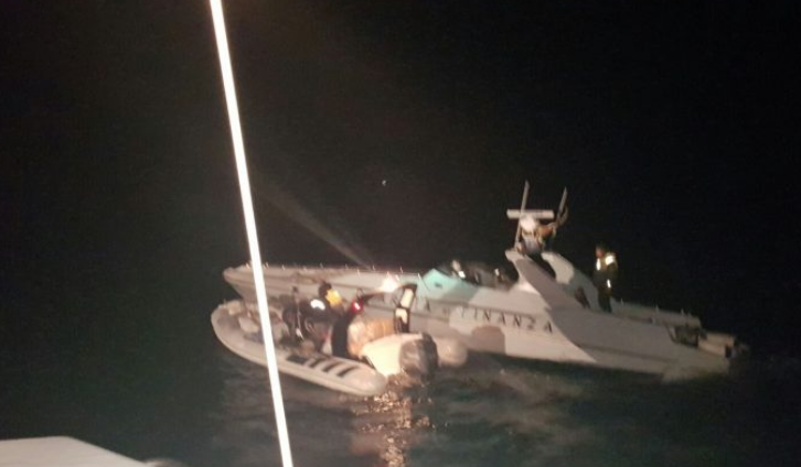 Kapet tjetër gomone me kanabis