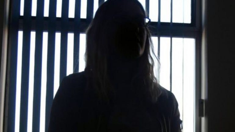 E reja nga Laçi rrëfen tmerrin: Makthi që përjetova në Itali, ja se si i fejuari më bëri prostitutë