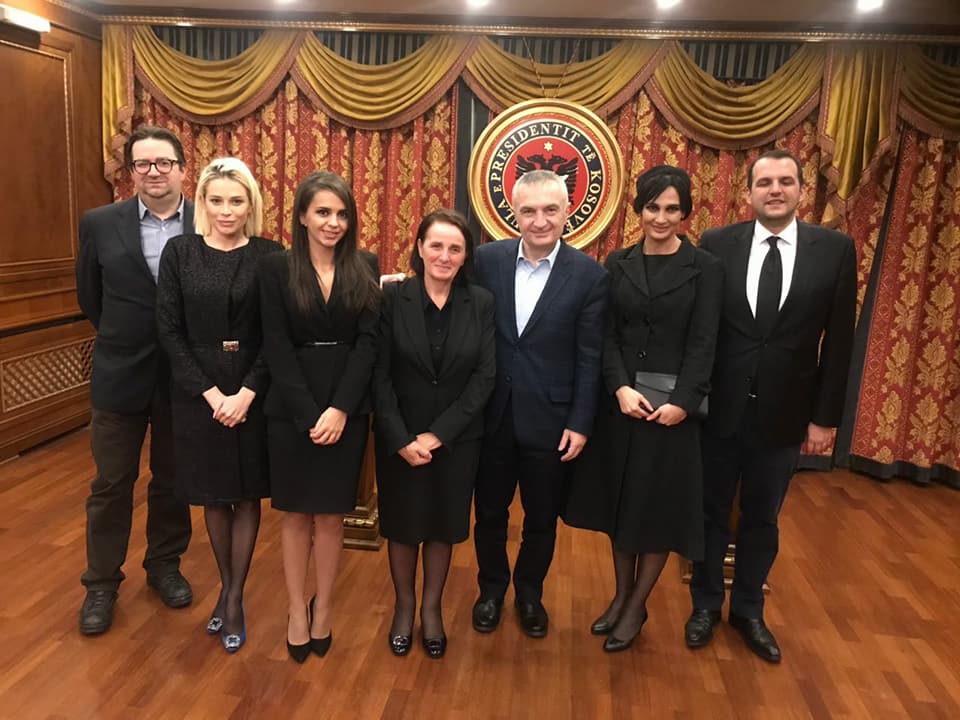 FOTO/Ilir Meta, vizite surprize ne shtepine e Ibrahim Rugoves