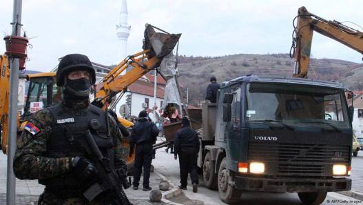 5 VJET/Pse heshtin Tirana dhe Prishtina per heqjen e lapidarit ne Presheve