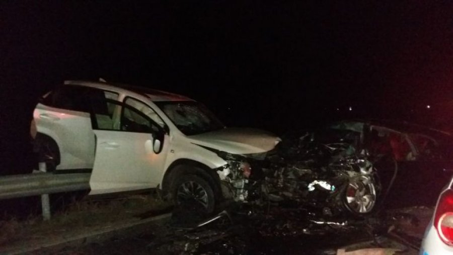 EMRI & VIDEO/ Shkodër, aksidenti në Velipojë, shuhet familja vdes edhe vajza 10-vjeçare
