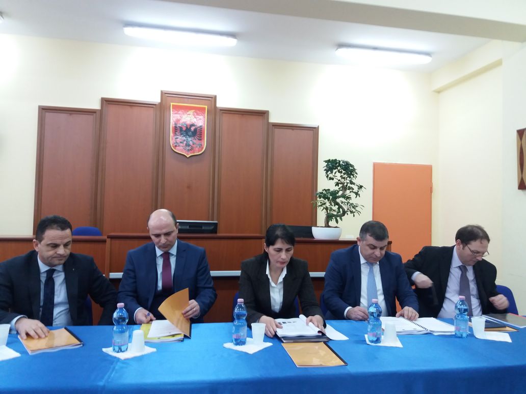 Arta Marku “e mban frymën” në Vlorë dhe ashpërson gjuhën: Trafiku i drogës nuk zhvillohet pa ndihmën e zyrtarëve publikë