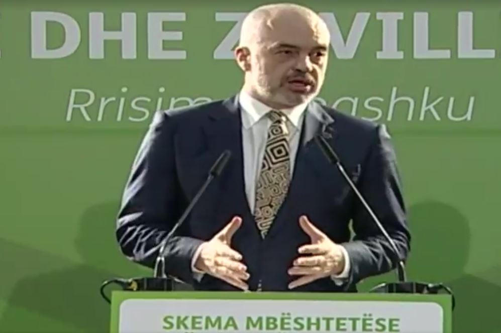 Rama nuk u jep ndihmë por ironizon dhe “u jep mend” fermerëve të Korçës: Pataten s’ua blejmë dot, ja çfarë duhet të mbillni