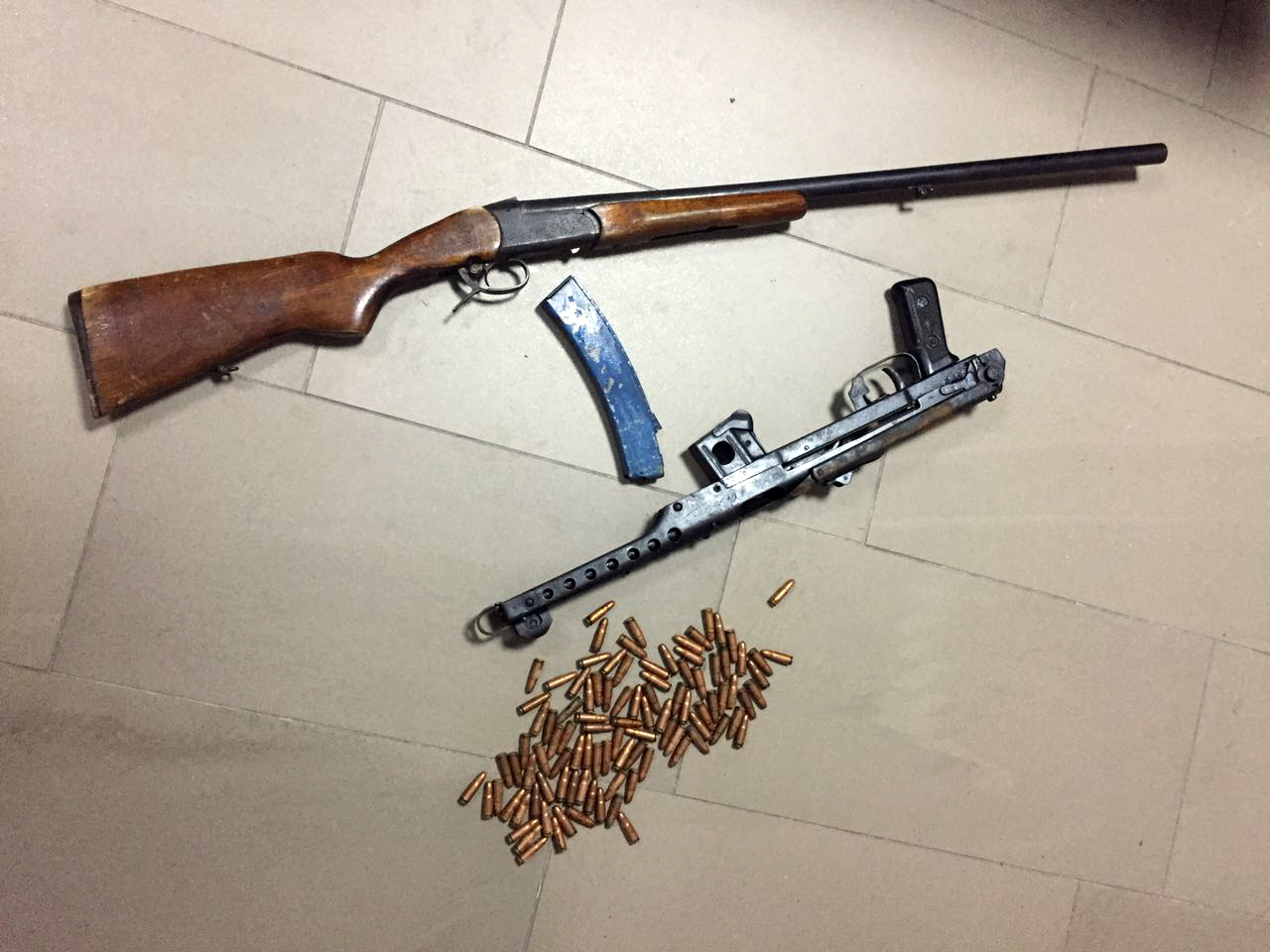 FOTO & EMRI/ Durrës, prangoset e moshuari, ia armatosur “deri në dhëmbë”