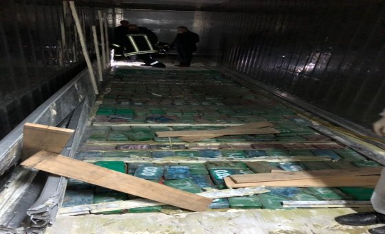 FOTO GALERI/ Ja ku ishte fshehur sasia prej 613 kg kokainë dhe si u zbulua ajo