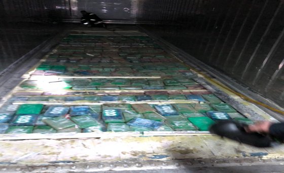 FOTO GALERI/ Ja ku ishte fshehur sasia prej 613 kg kokainë dhe si u zbulua ajo